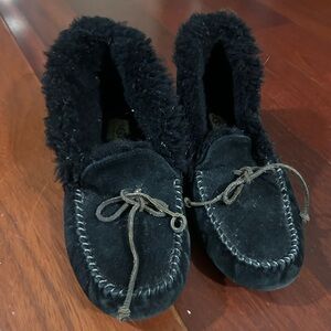 UGG ALENA SLIPPER BLACK SUEDE SHEEPSKIN CUFF MOCCASINS WOMENS US SIZE 8